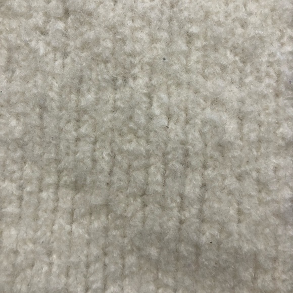 Cutie Handmade Ivory Sweater Purse Bag with Wooden Handles - Picture 3 of 7